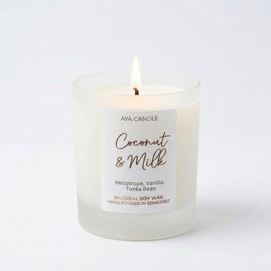 Coconut Milk Kokulu Mum – Tropikal ve Kremsi Koku | El Yapımı Doğal Soya Mum | Hindistan Cevizi Aromalı Mum